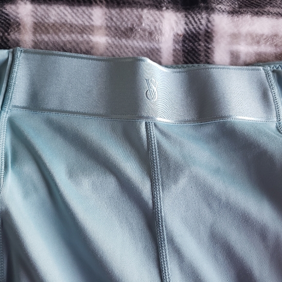 Nwot Victoria's Secret leggings - Picture 5 of 8